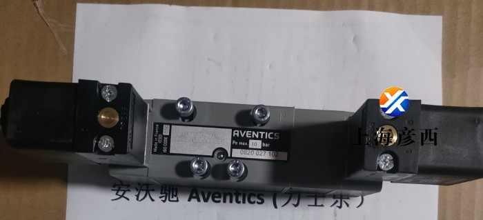 0820027102三位五通換向閥